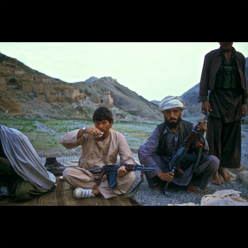  Afghanistan. Unter Lebensgefahr im verbotenen Land mit den rebellen im Krieg 